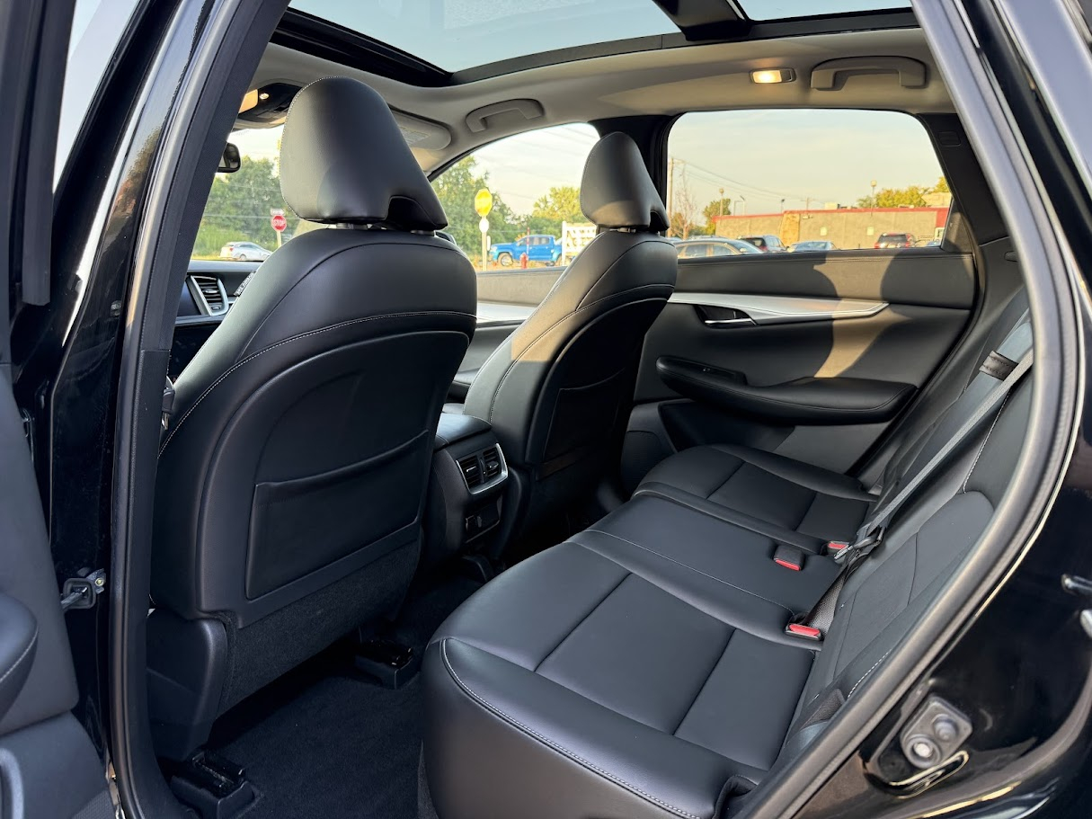 2021 Infiniti QX50 Luxe AWD photo 25