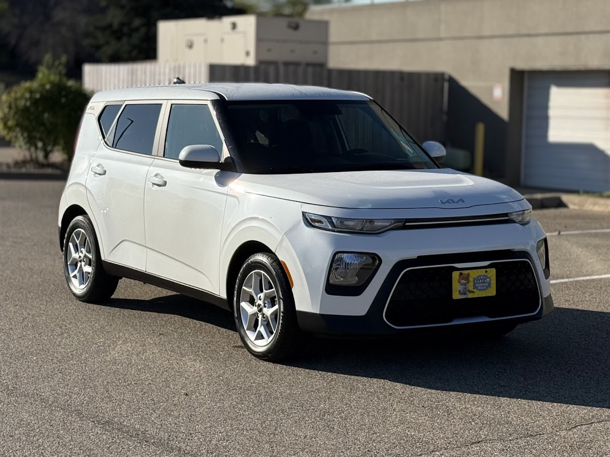 2022 Kia Soul LX photo 6