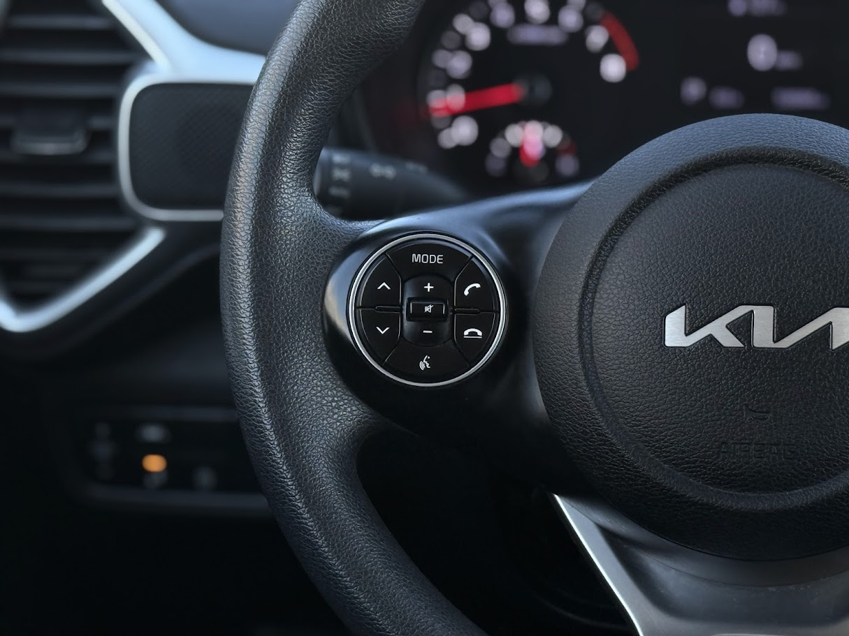 2022 Kia Soul LX photo 11