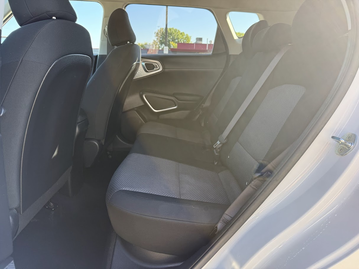 2022 Kia Soul LX photo 23