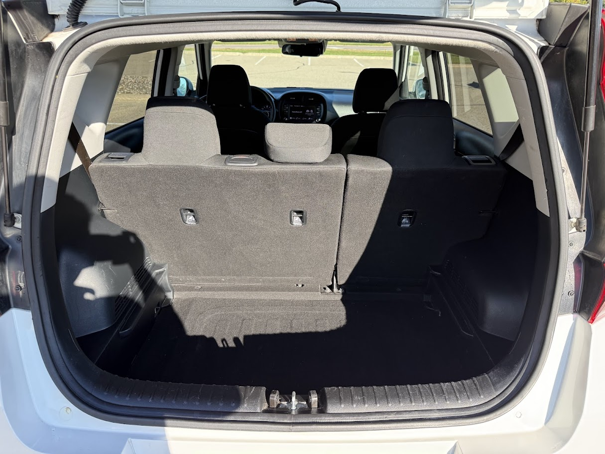 2022 Kia Soul LX photo 24