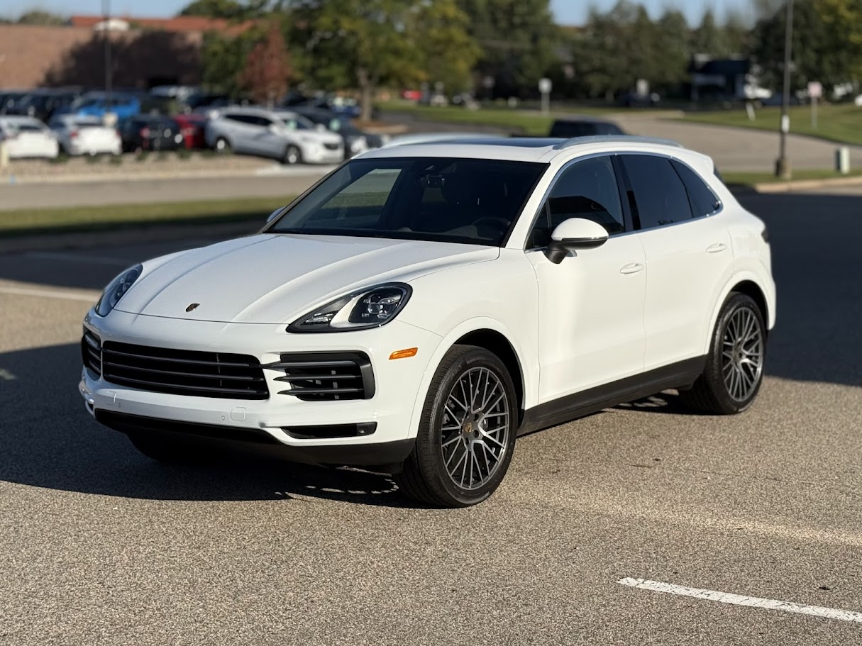 Porsche Cayenne Base 2021
