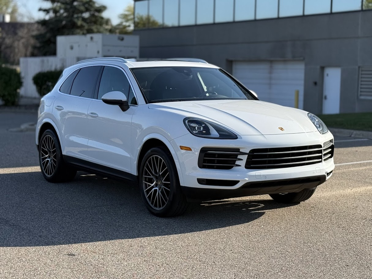 Porsche Cayenne Base 2021