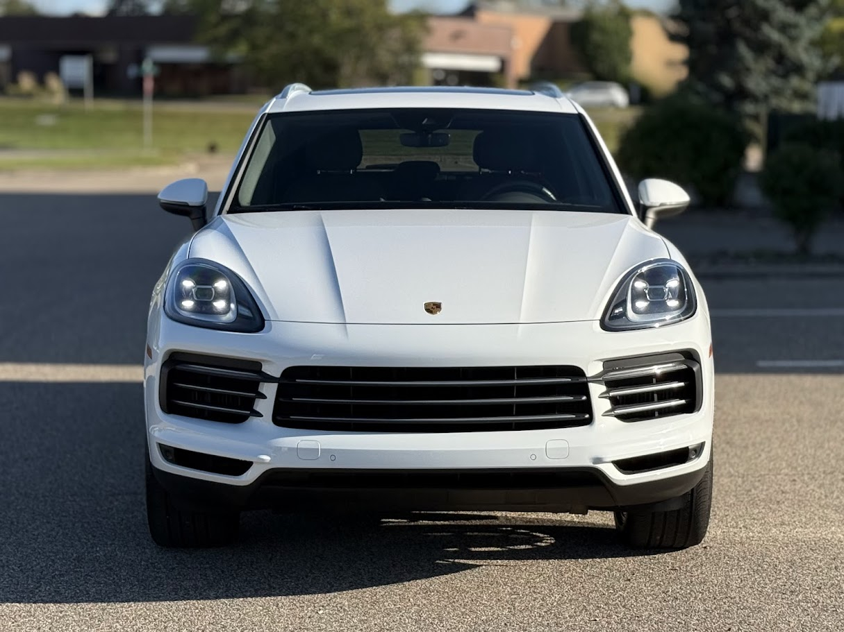 Porsche Cayenne Base 2021