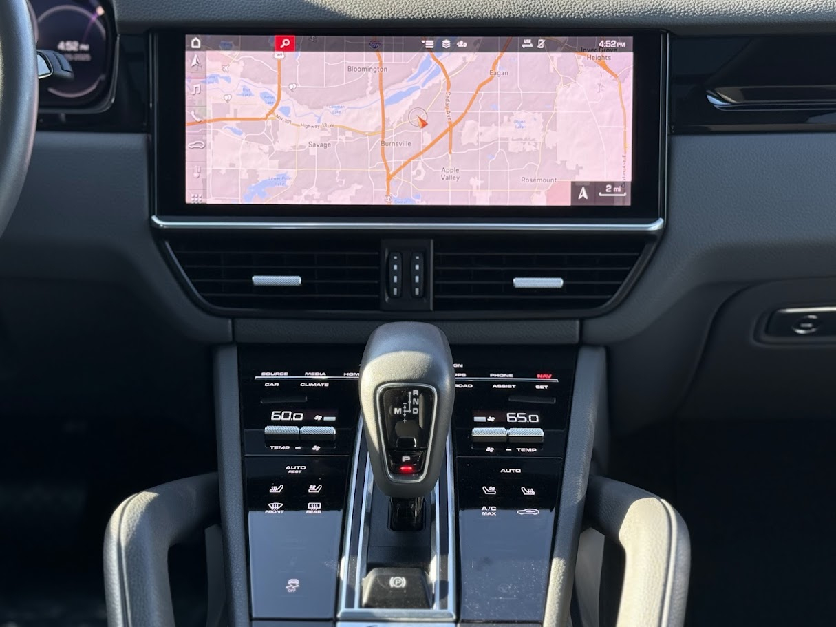 Porsche Cayenne Base 2021