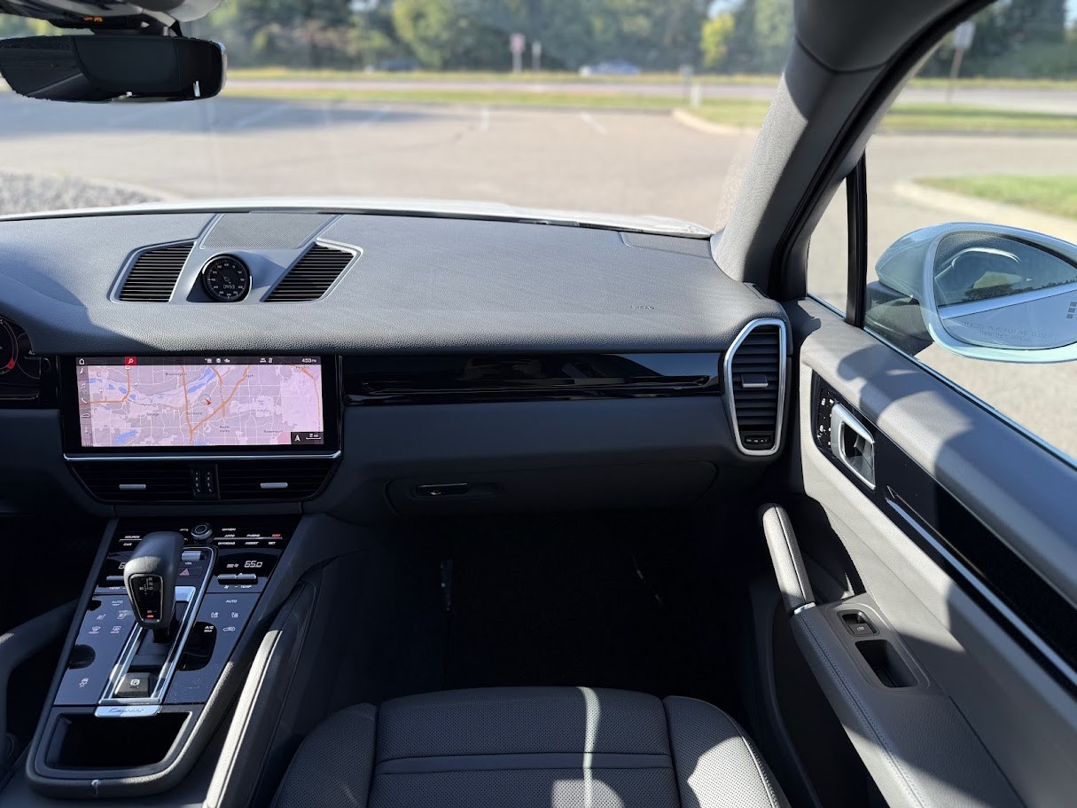 Porsche Cayenne Base 2021