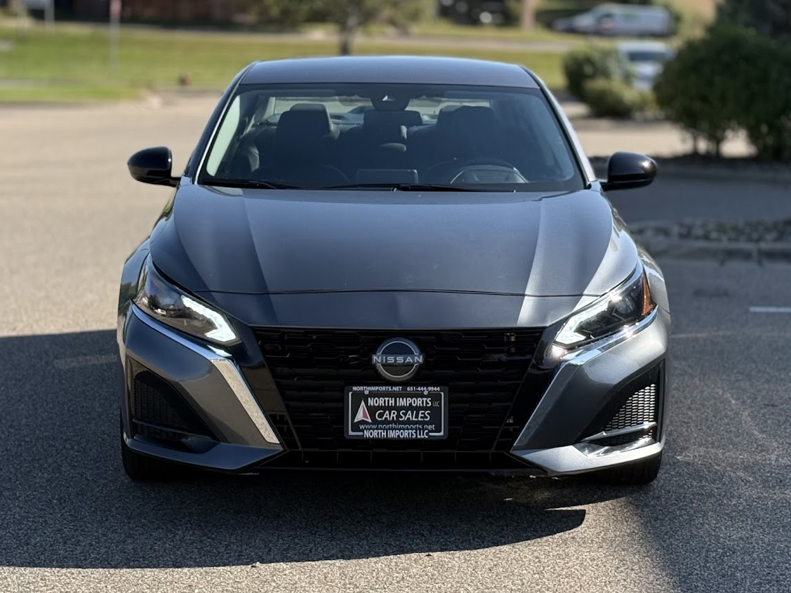 2024 Nissan Altima 2.5 SR photo 7