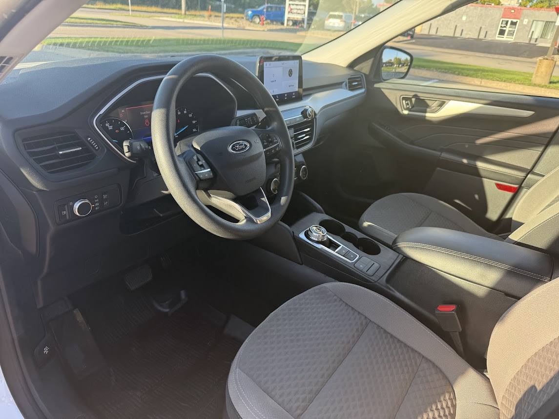 2022 Ford Escape Hybrid SE photo 7