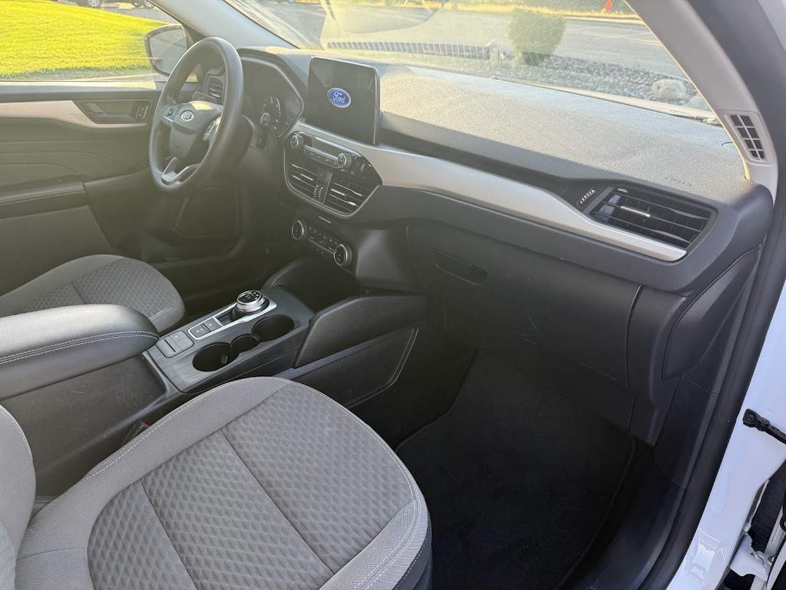 2022 Ford Escape Hybrid SE photo 18