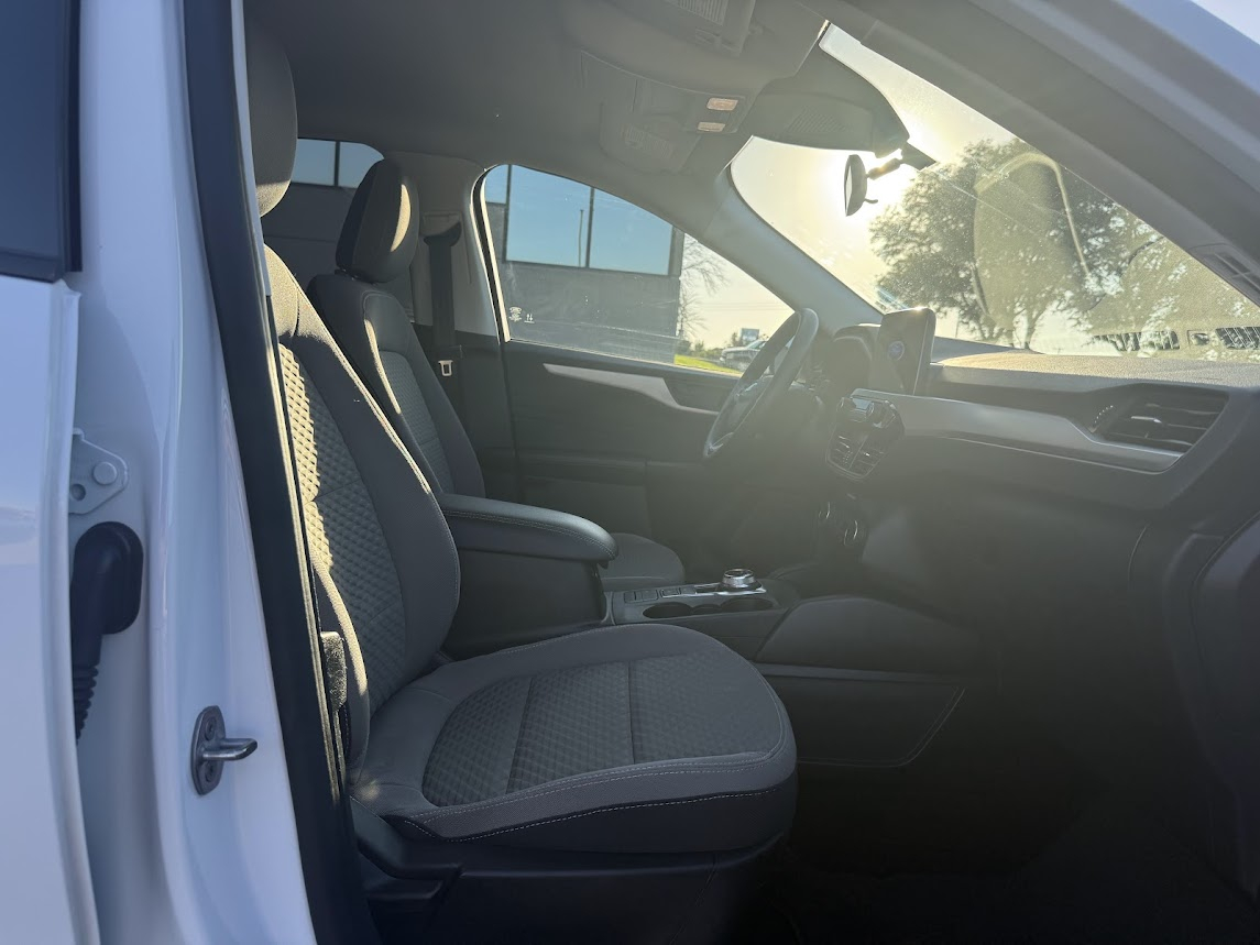 2022 Ford Escape Hybrid SE photo 19