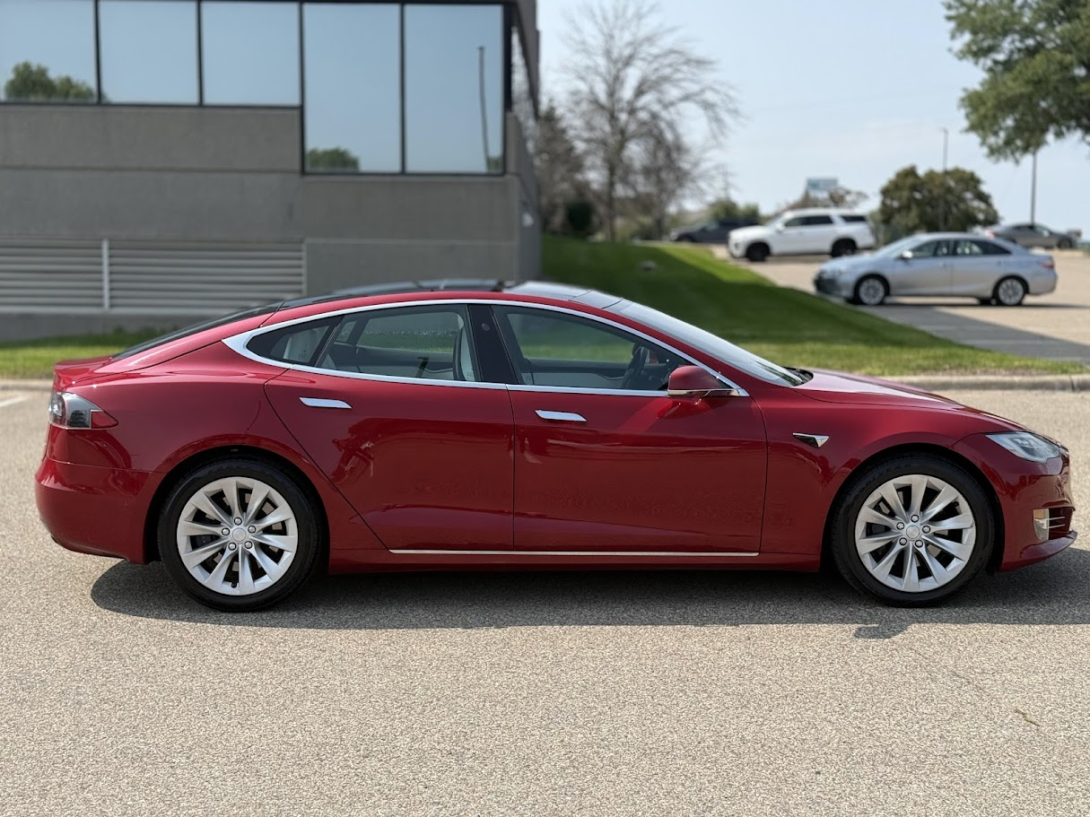 2018 Tesla Model S 75D AWD photo 4