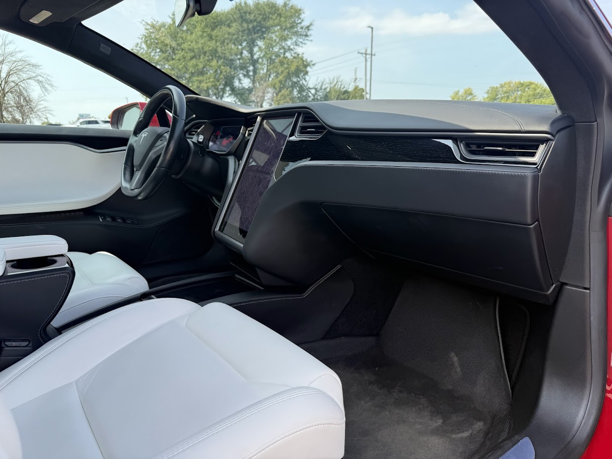 2018 Tesla Model S 75D AWD photo 19