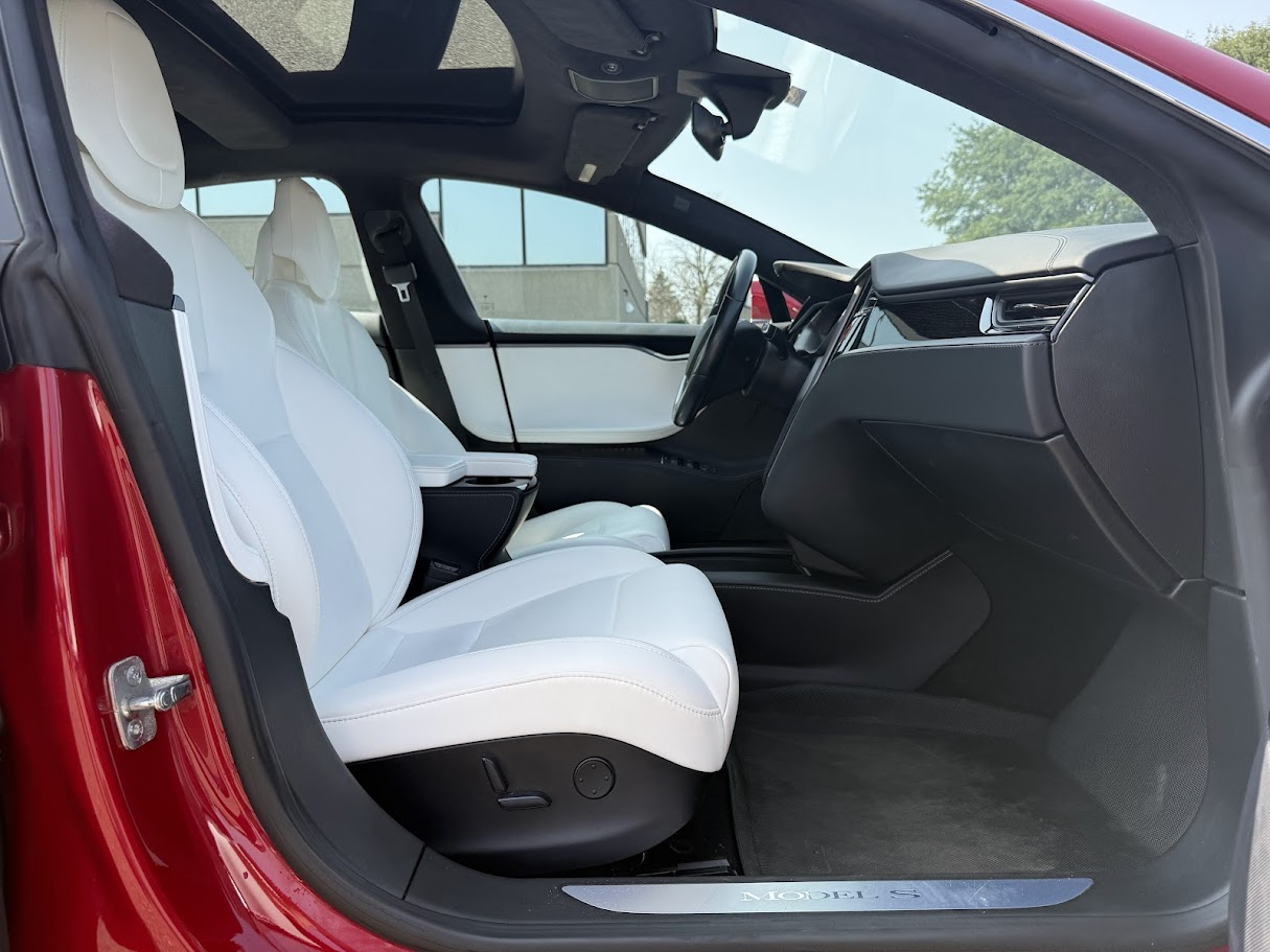 2018 Tesla Model S 75D AWD photo 20