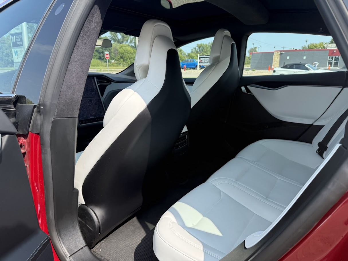 2018 Tesla Model S 75D AWD photo 23