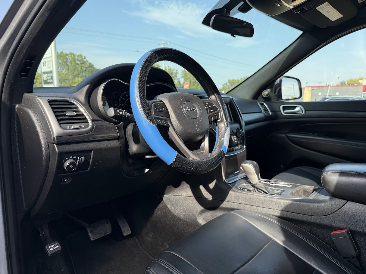 2019 Jeep Grand Cherokee Laredo photo 8