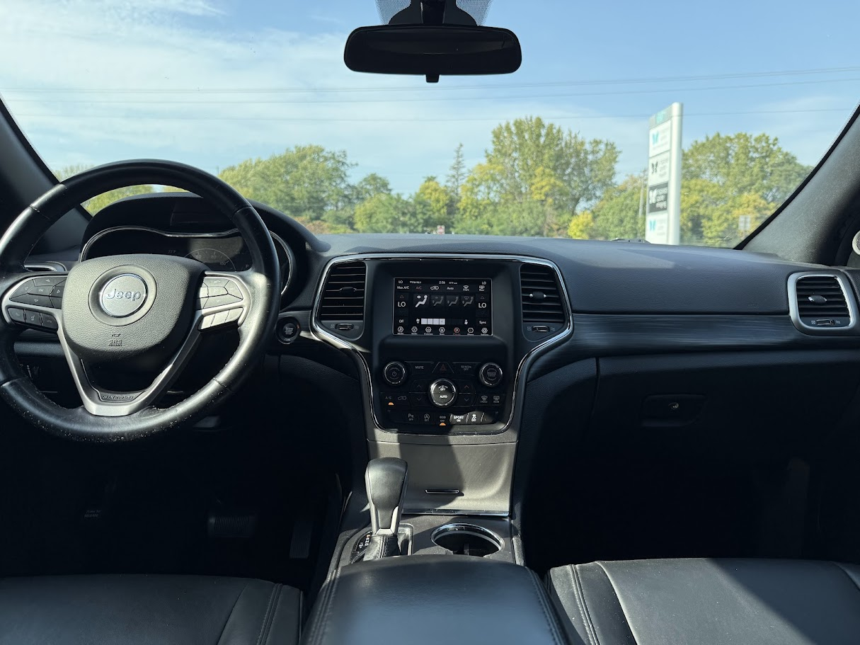 2019 Jeep Grand Cherokee Laredo photo 13