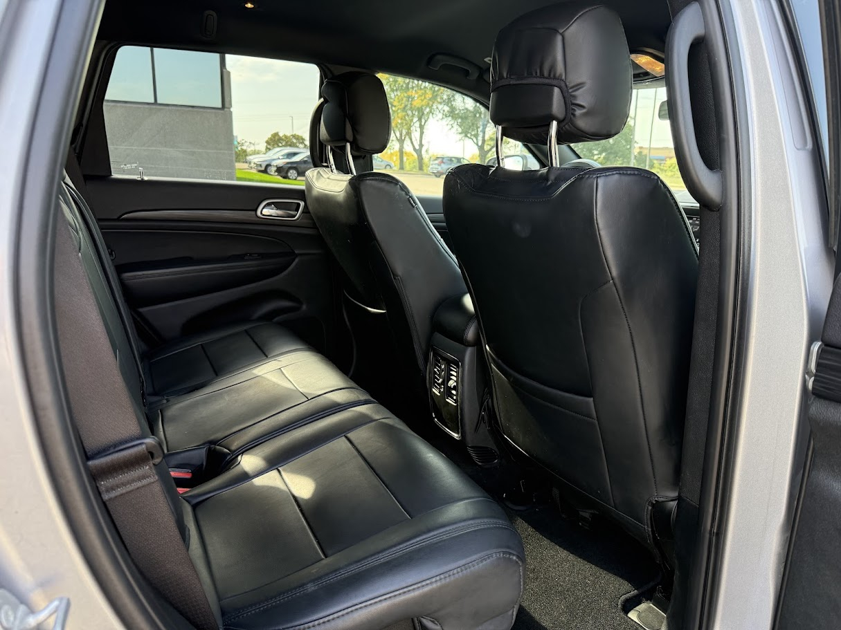 2019 Jeep Grand Cherokee Laredo photo 21