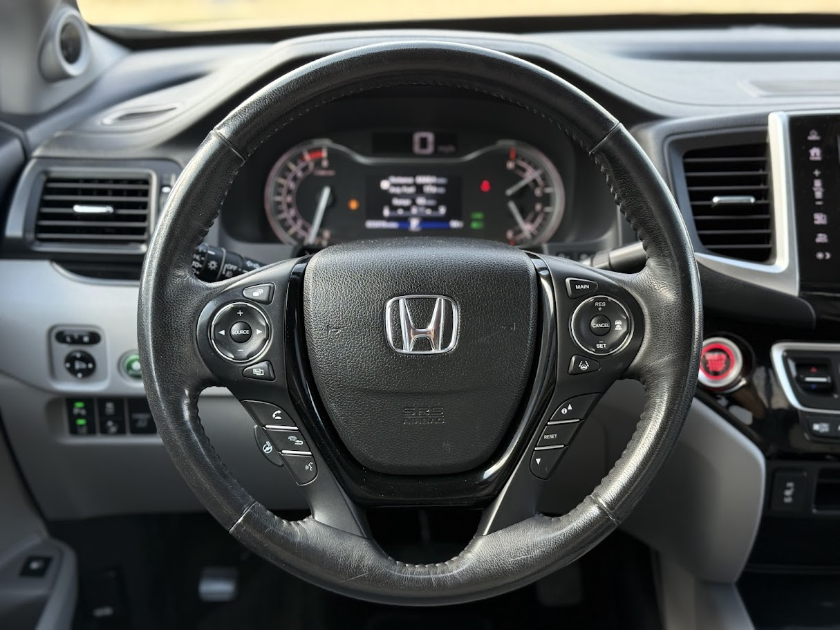 2019 Honda Ridgeline RTL-E photo 14