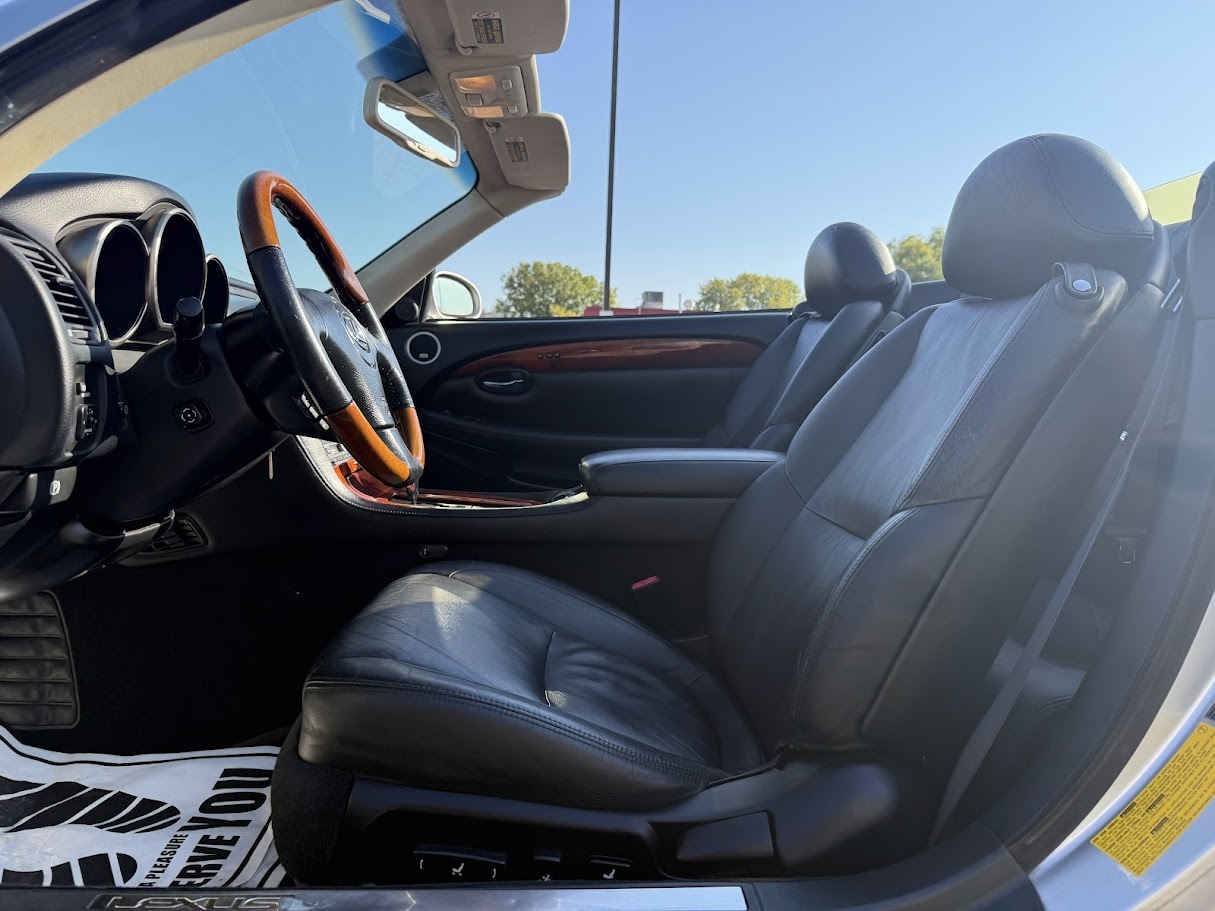 2002 Lexus SC 430 photo 9