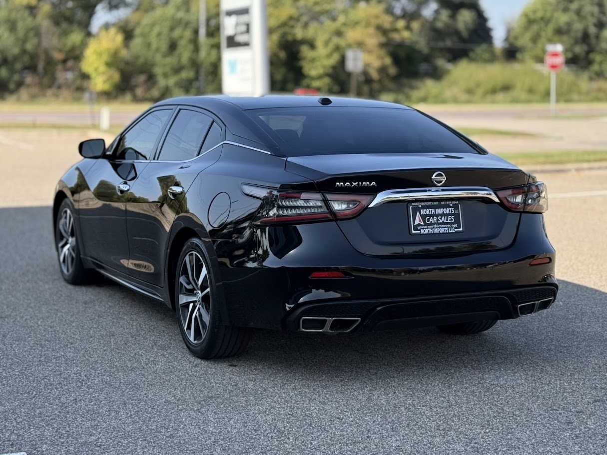 2021 Nissan Maxima SV photo 2