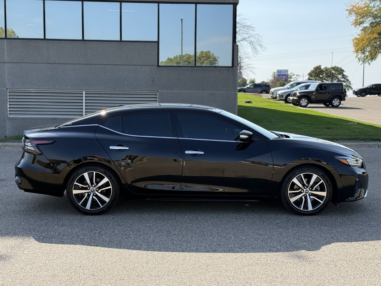 2021 Nissan Maxima SV photo 4
