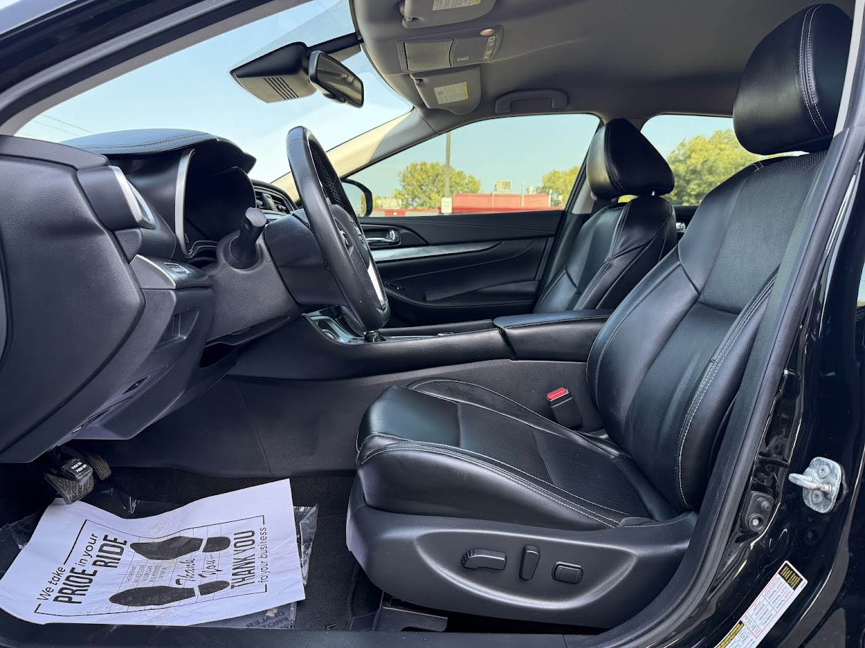 2021 Nissan Maxima SV photo 8