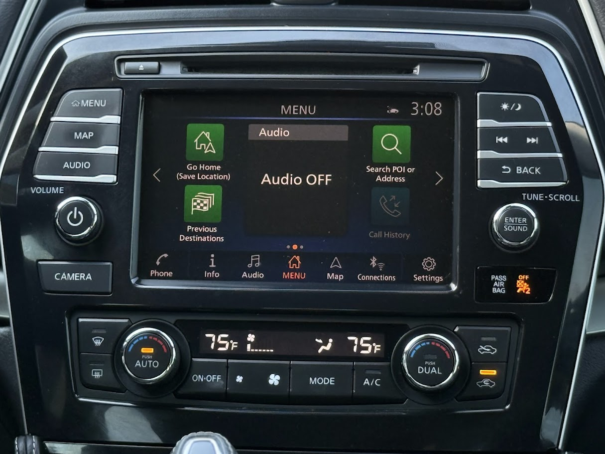 2021 Nissan Maxima SV photo 15