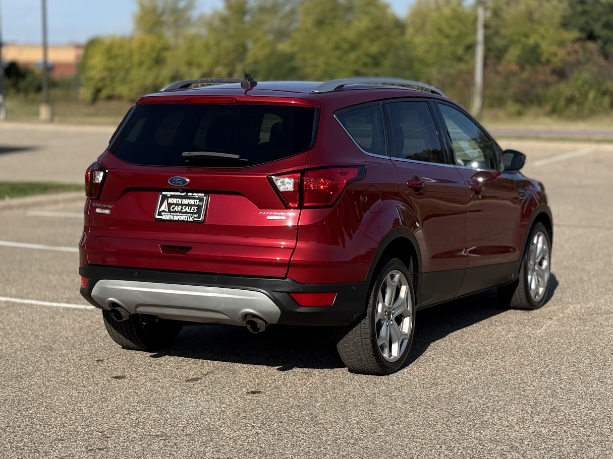 2019 Ford Escape Titanium photo 4