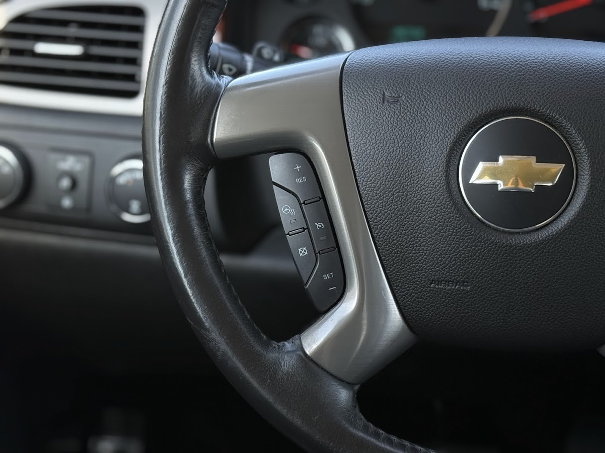 2013 Chevrolet Tahoe LTZ photo 12
