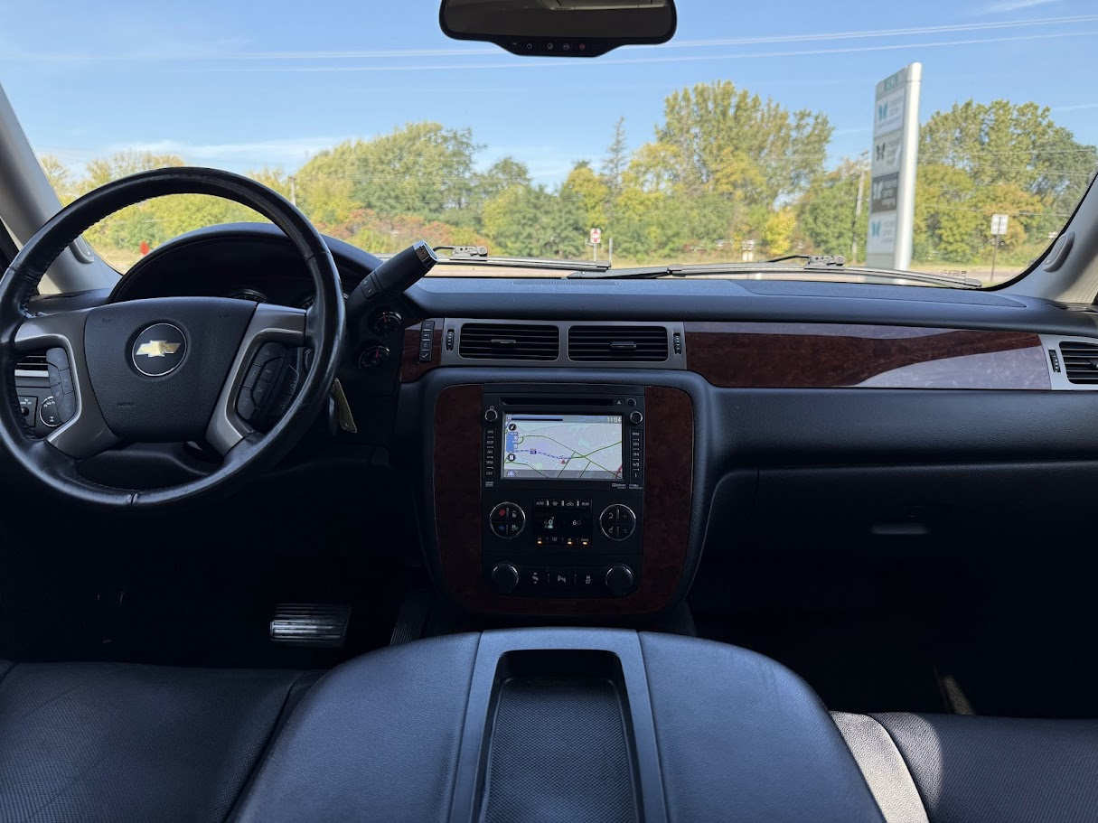2013 Chevrolet Tahoe LTZ photo 15