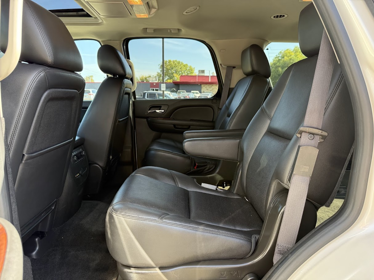 2013 Chevrolet Tahoe LTZ photo 22
