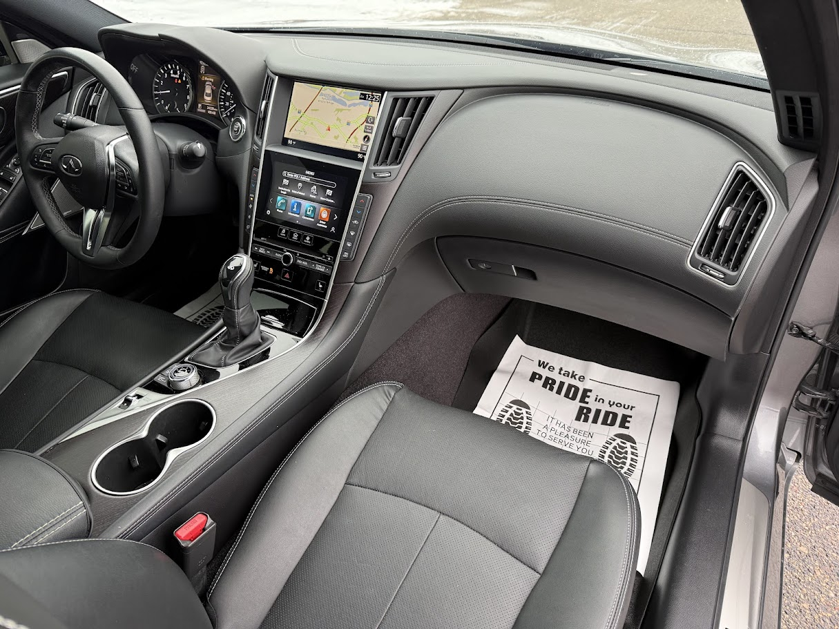 Infiniti Q50 3.0t SENSORY AWD 2022