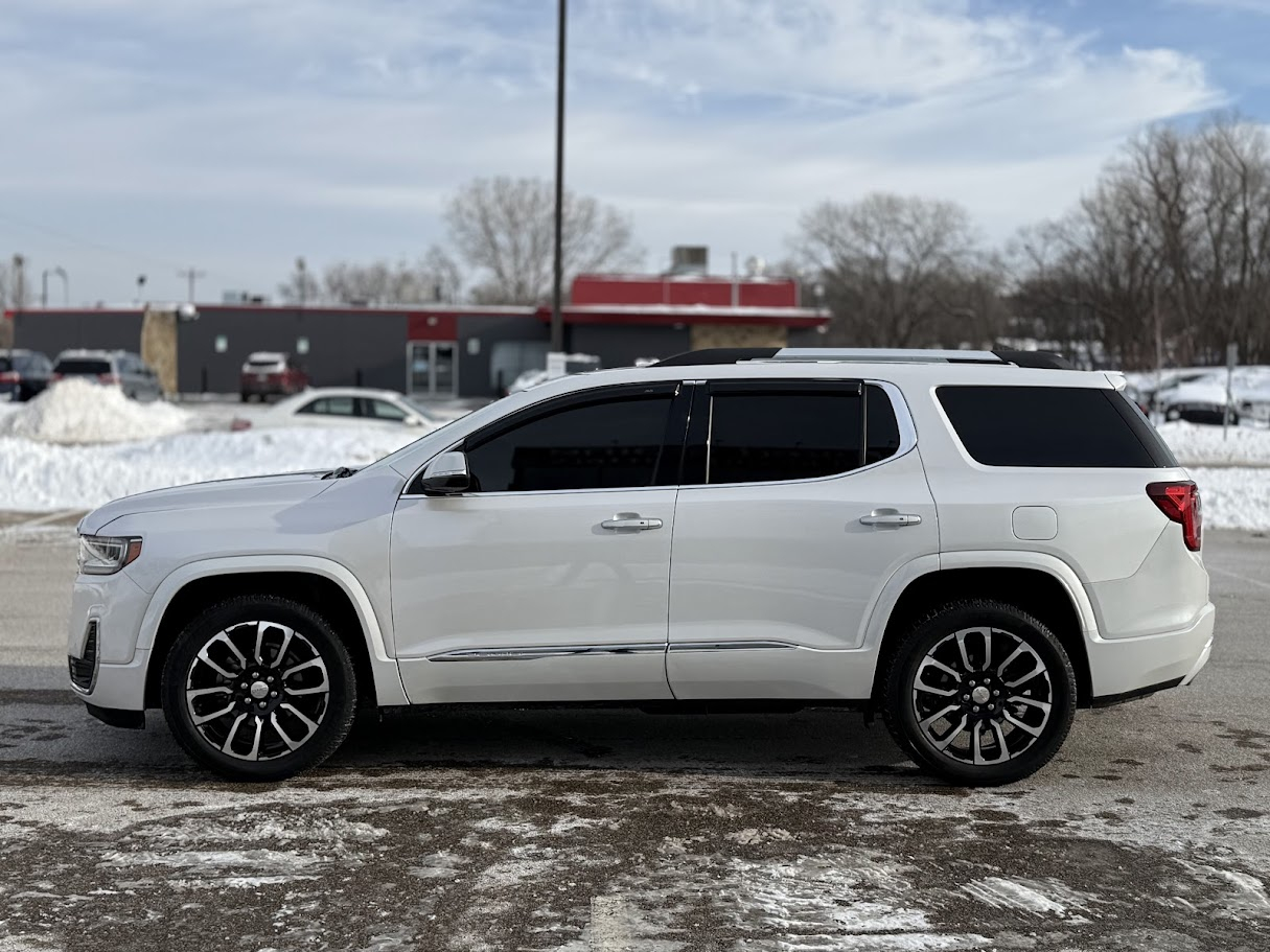 2020 GMC Acadia Denali's photo