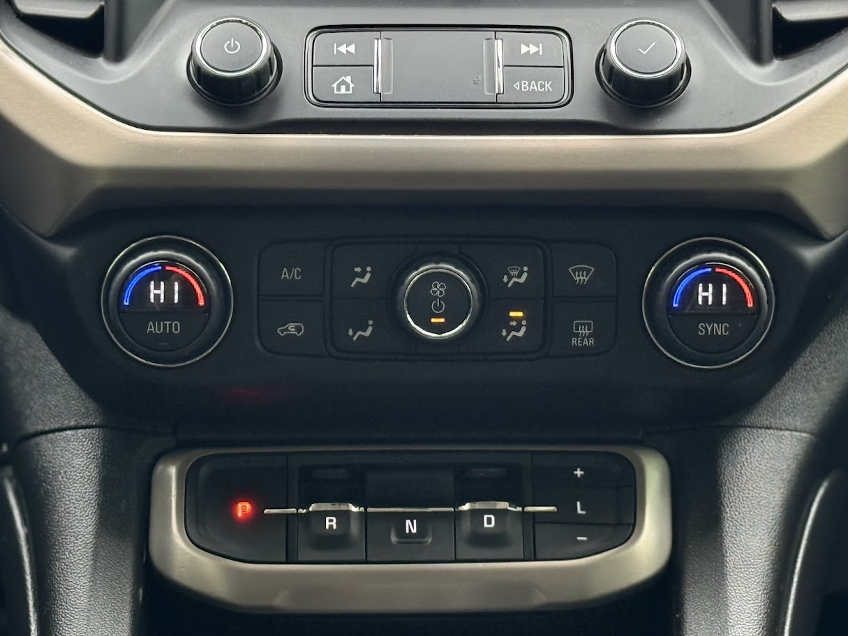 GMC Acadia Denali AWD 2020