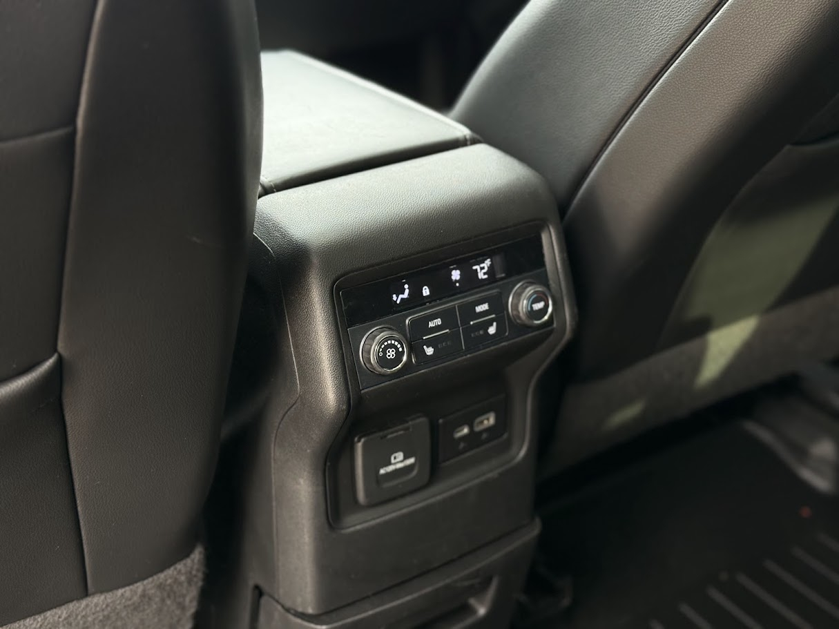 GMC Acadia Denali AWD 2020