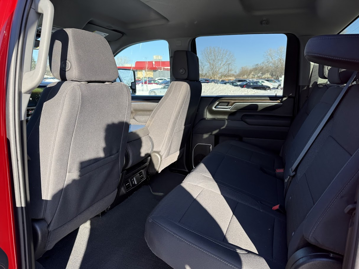 Chevrolet Silverado 3500HD LT Crew Cab 4WD 2025