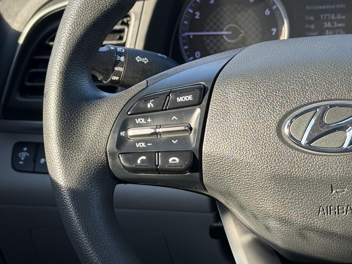 Hyundai Elantra Limited 2020