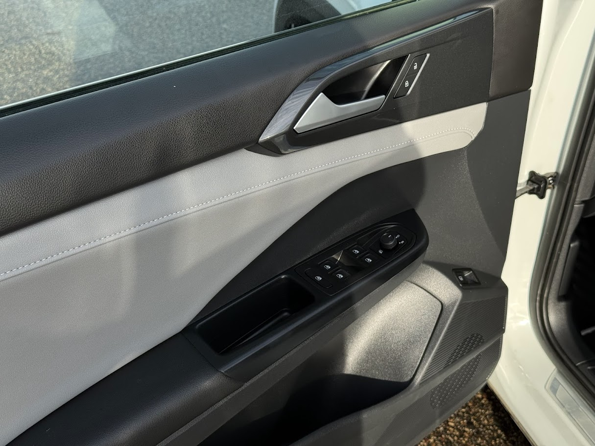 Volkswagen Taos SEL 4MOTION 2023