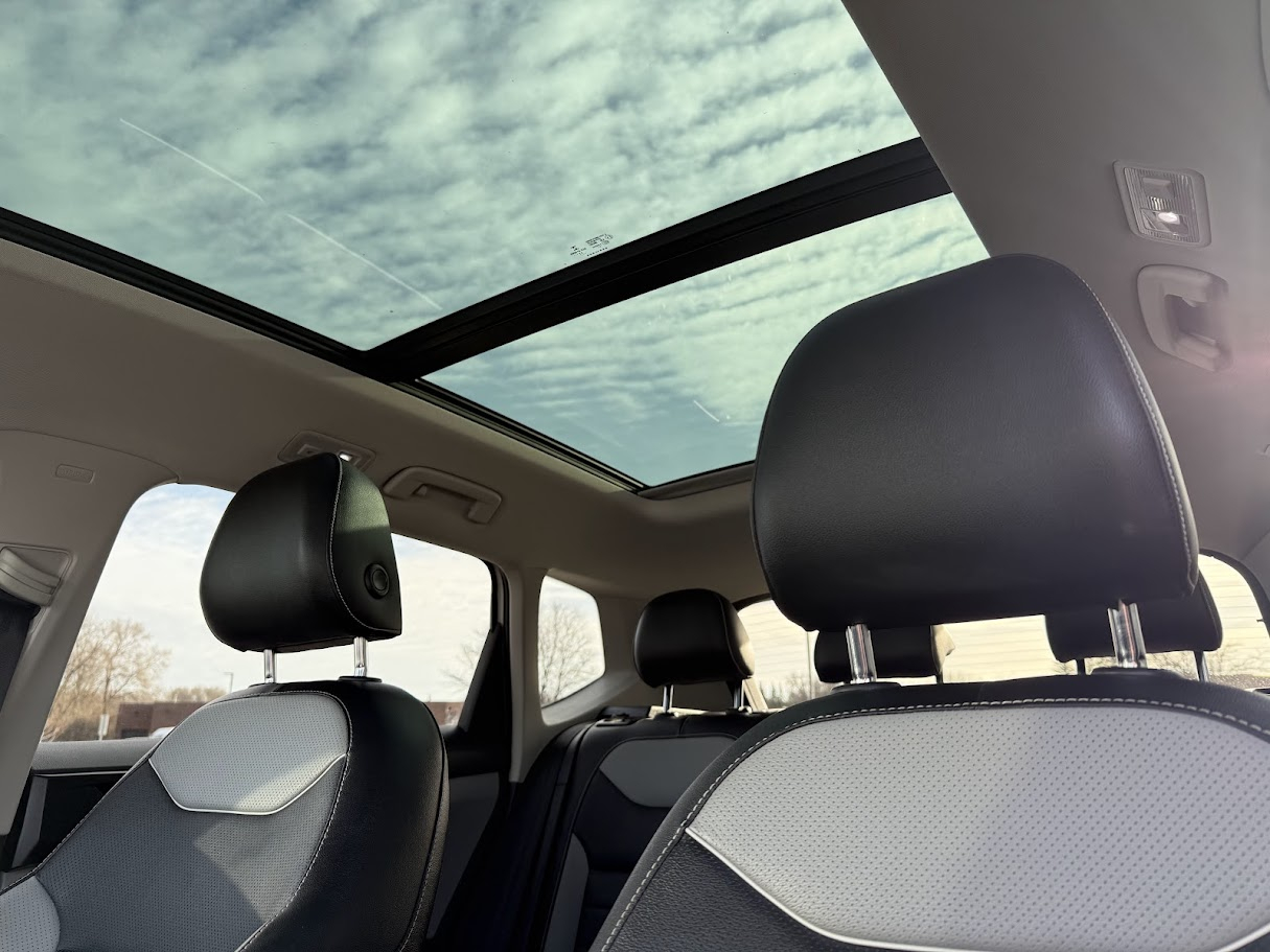 Volkswagen Taos SEL 4MOTION 2023