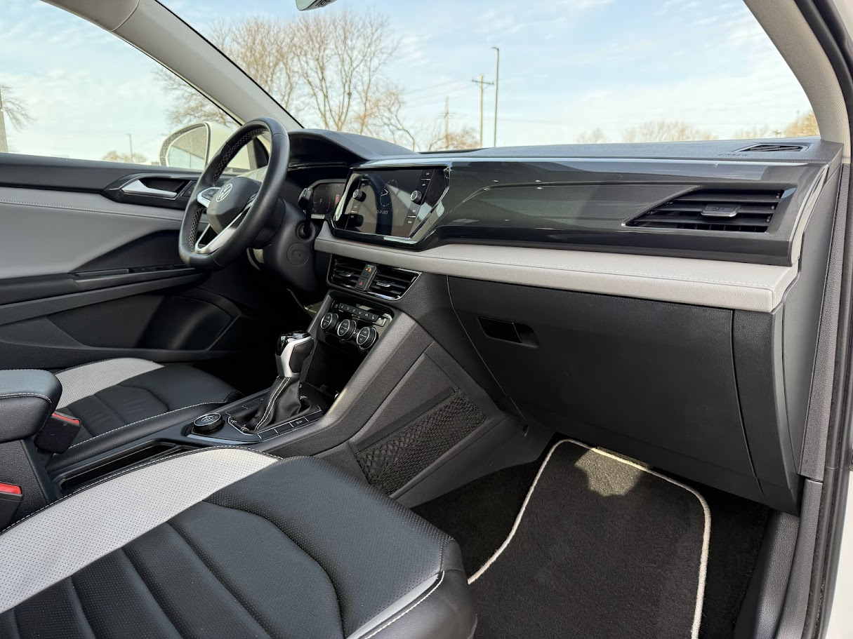 Volkswagen Taos SEL 4MOTION 2023