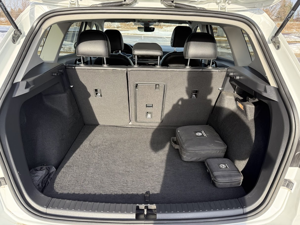 Volkswagen Taos SEL 4MOTION 2023