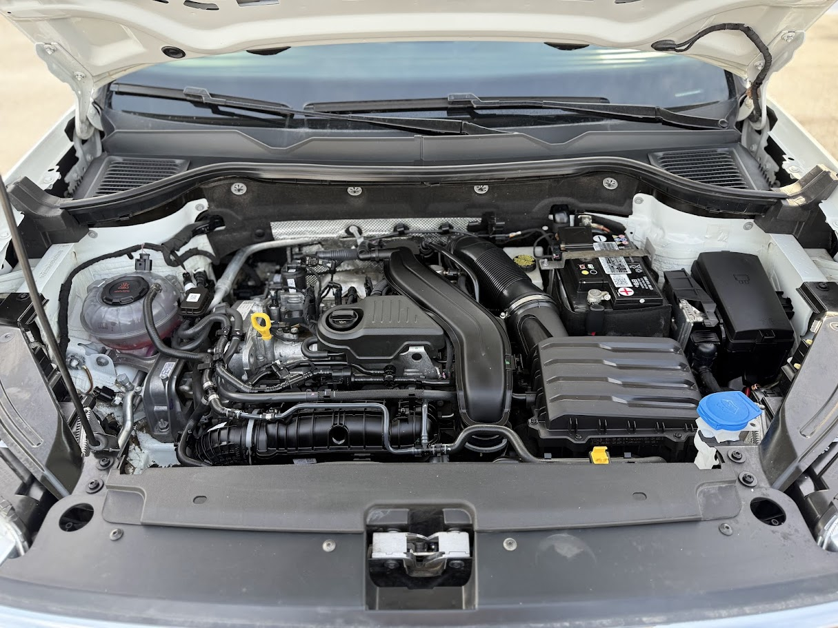 Volkswagen Taos SEL 4MOTION 2023