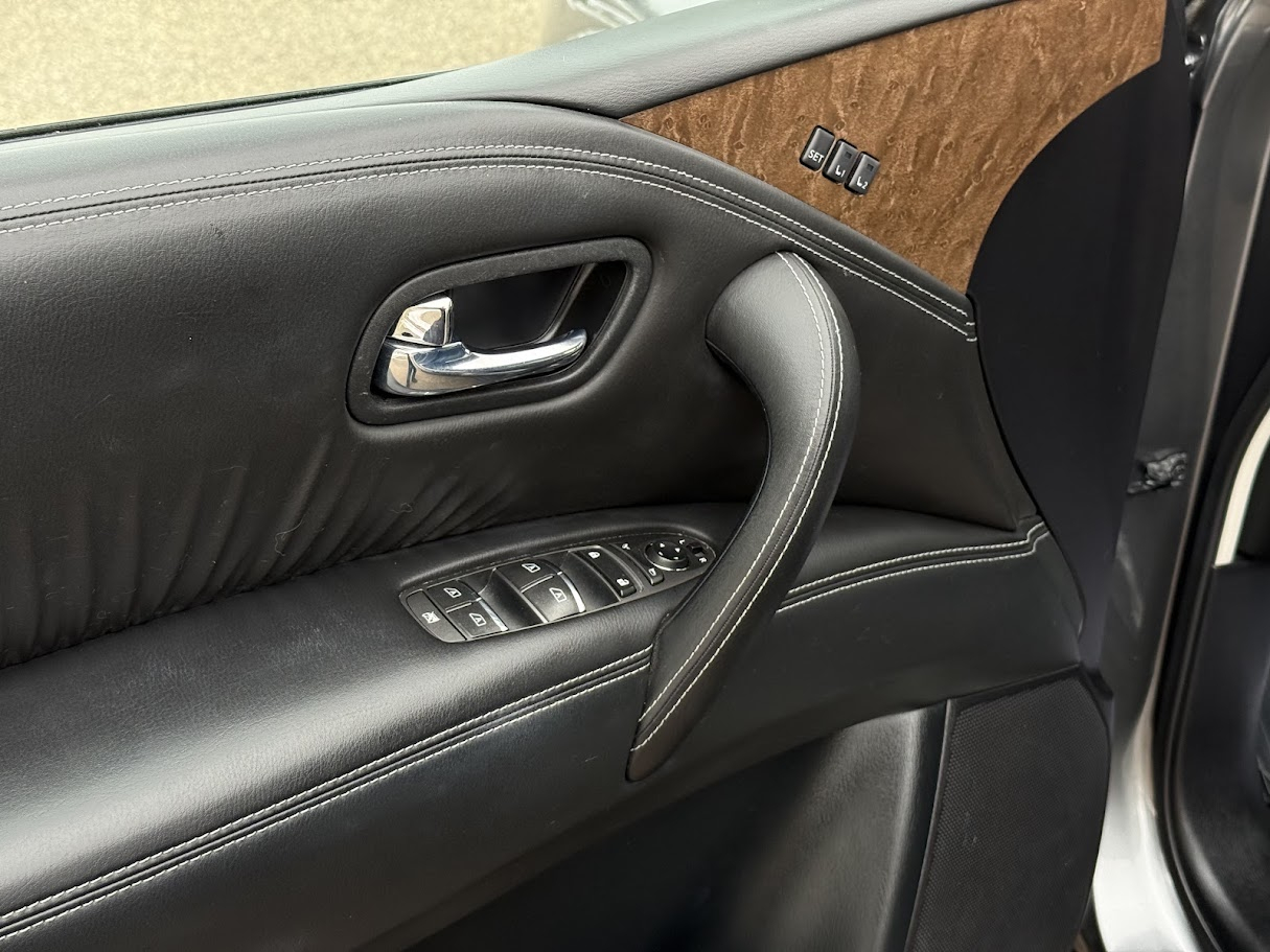 Infiniti QX80 4WD 2017