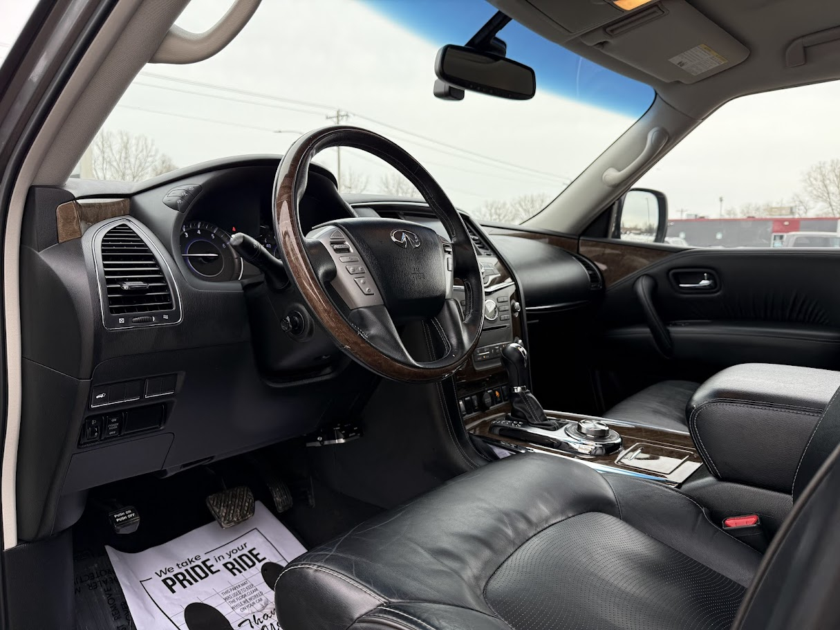 Infiniti QX80 4WD 2017