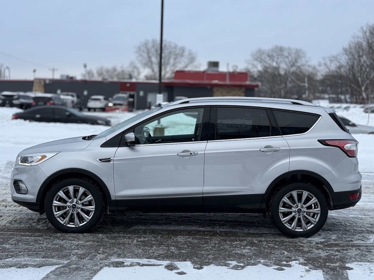 Ford Escape Titanium 4WD 2018