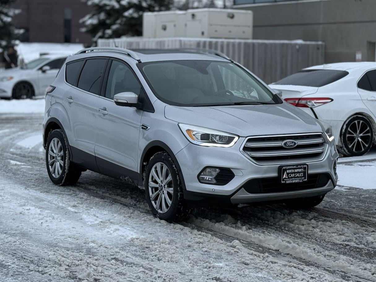Ford Escape Titanium 4WD 2018