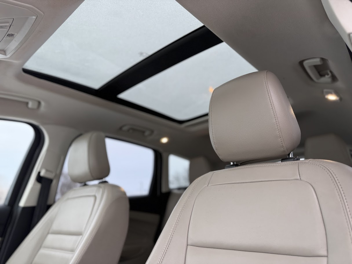 Ford Escape Titanium 4WD 2018