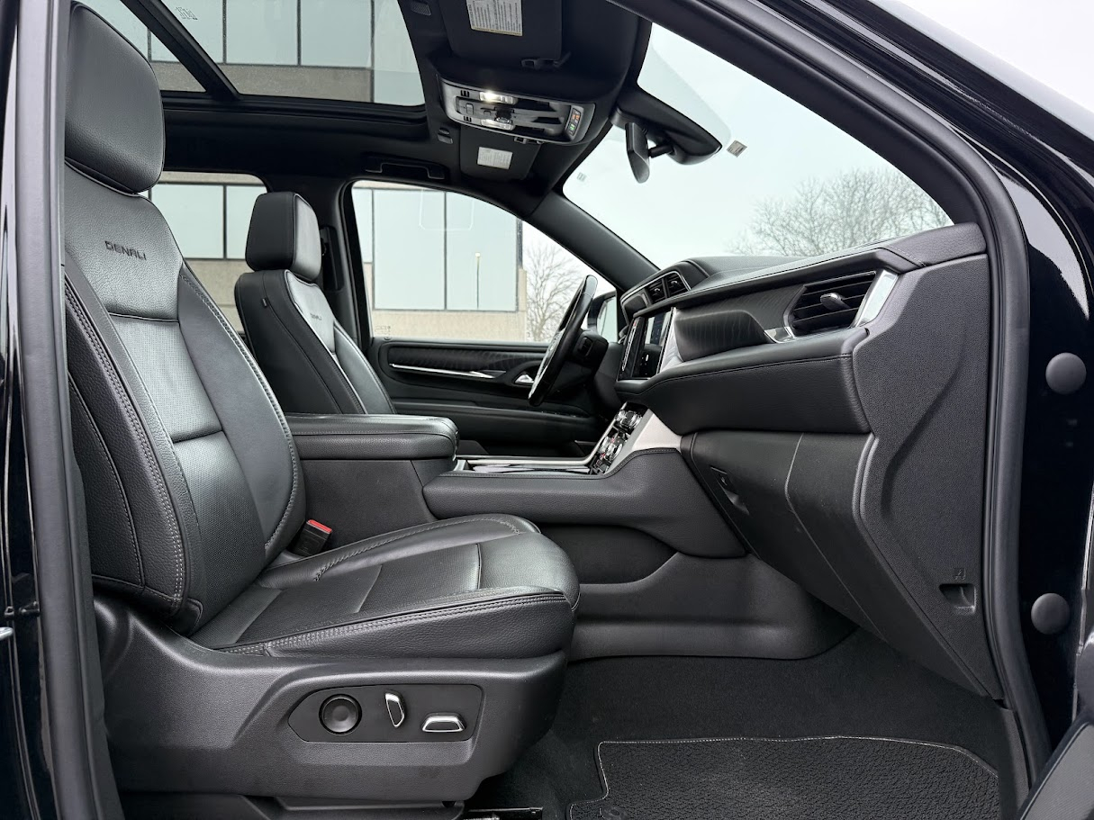 GMC Yukon XL Denali 4WD 2022