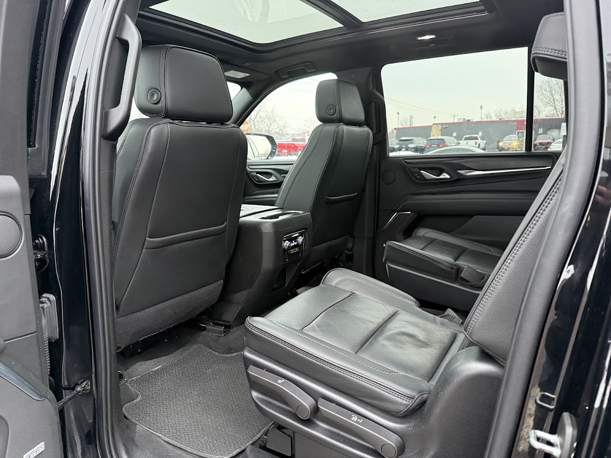 GMC Yukon XL Denali 4WD 2022