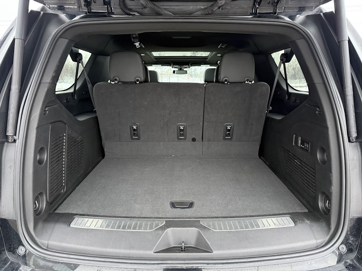 GMC Yukon XL Denali 4WD 2022